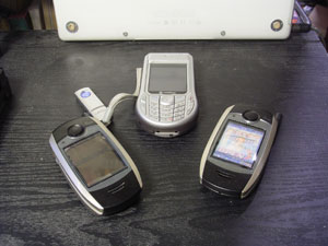 A5305Kとそのモック、Nokia 6630